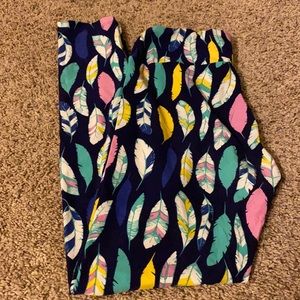 Lularoe OS feather leggings